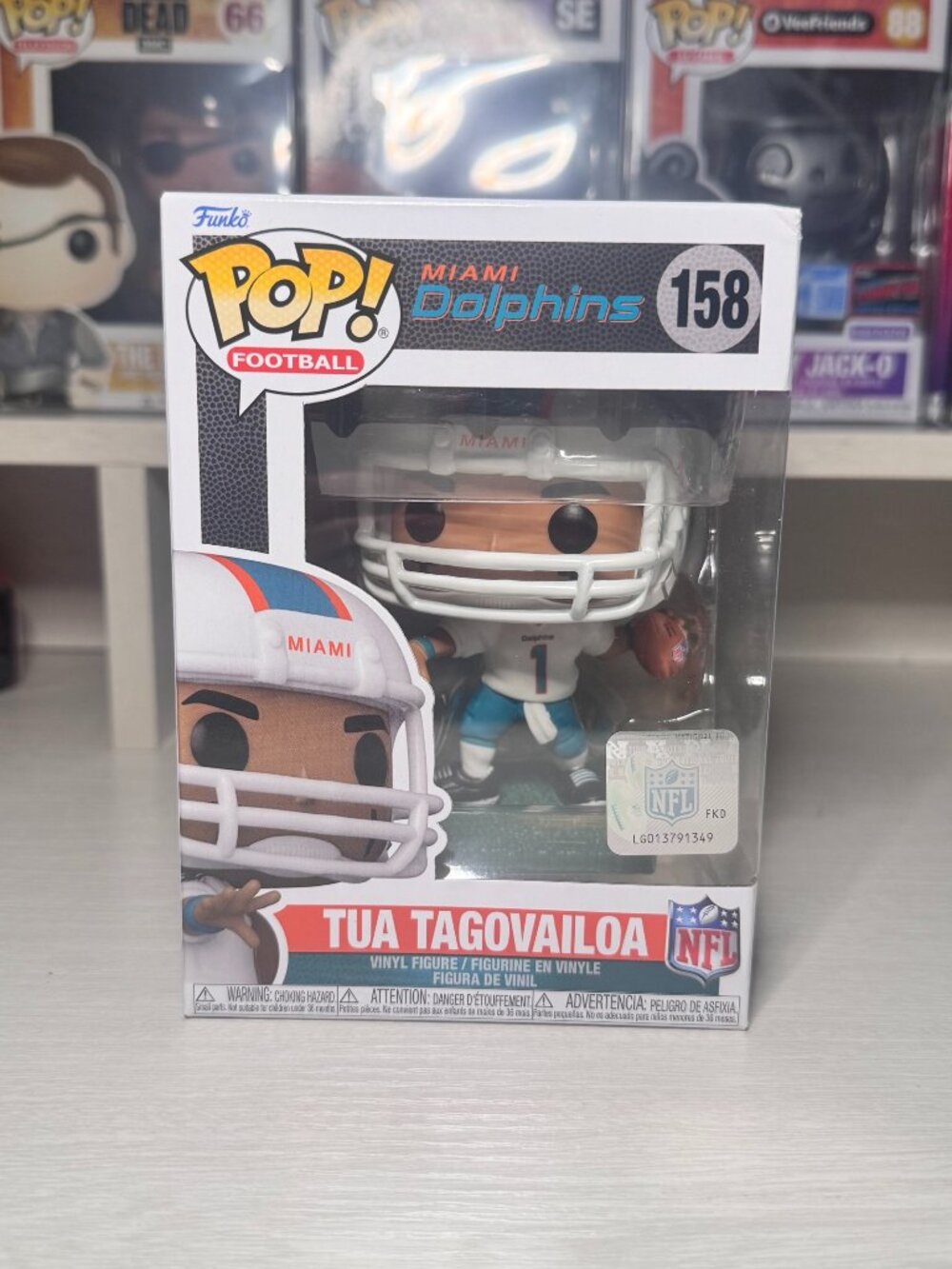 Tua Tagovailoa Funko Pop! NFL: (Home Uniform) #158 Miami Dolphins Soft Protector
